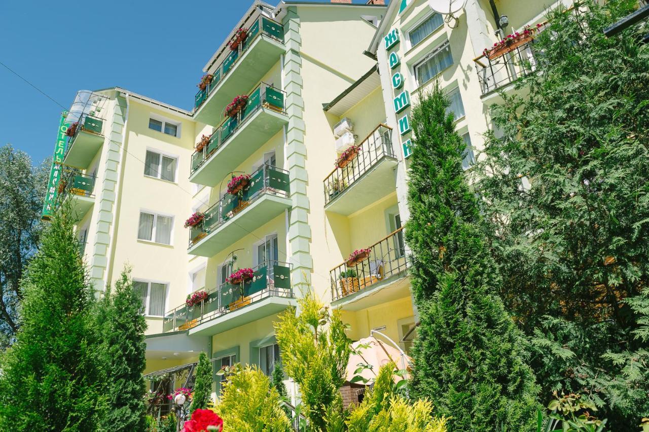 Spa Villa Jasmin Truskavets Exterior foto